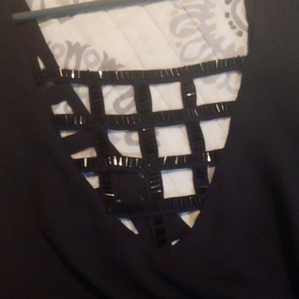 Dress - Picture 2 of 6